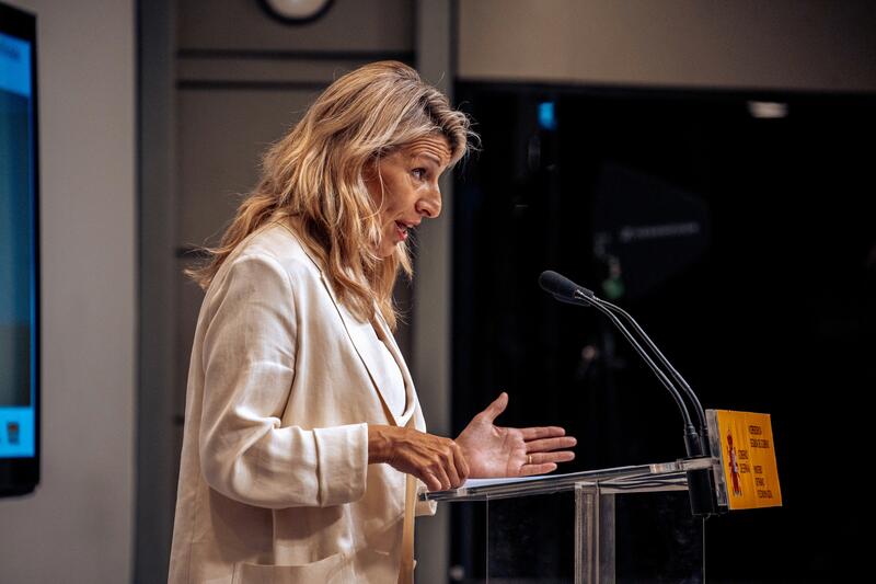 Díaz critica al empresariado español por reunirse con Milei 