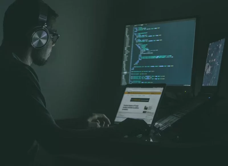 EL AUGE DE LOS CIBERDELITOS