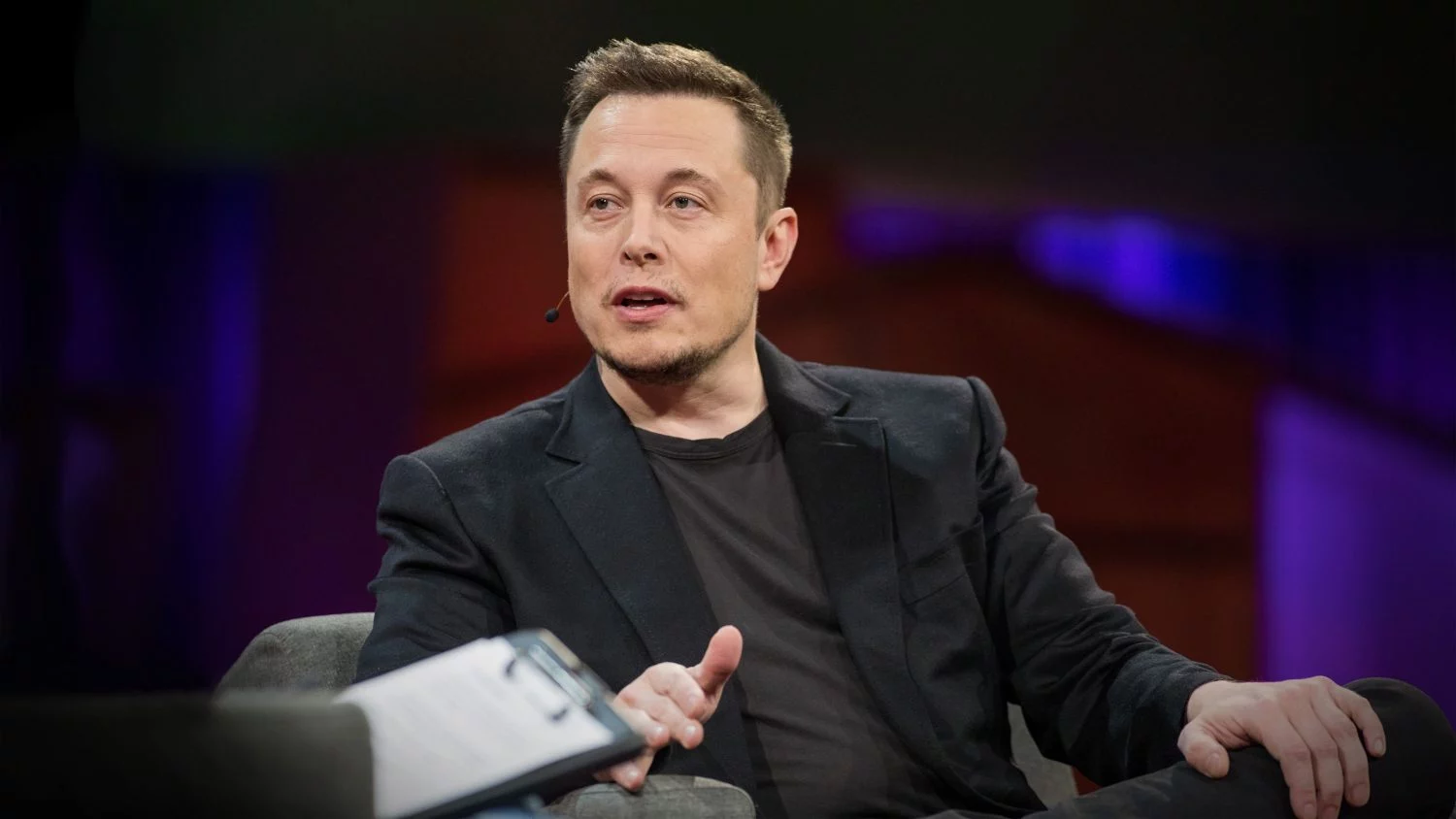 Elon Musk lo hace de nuevo: ya hay un primer humano con un chip cerebral que maneja dispositivos con su mente