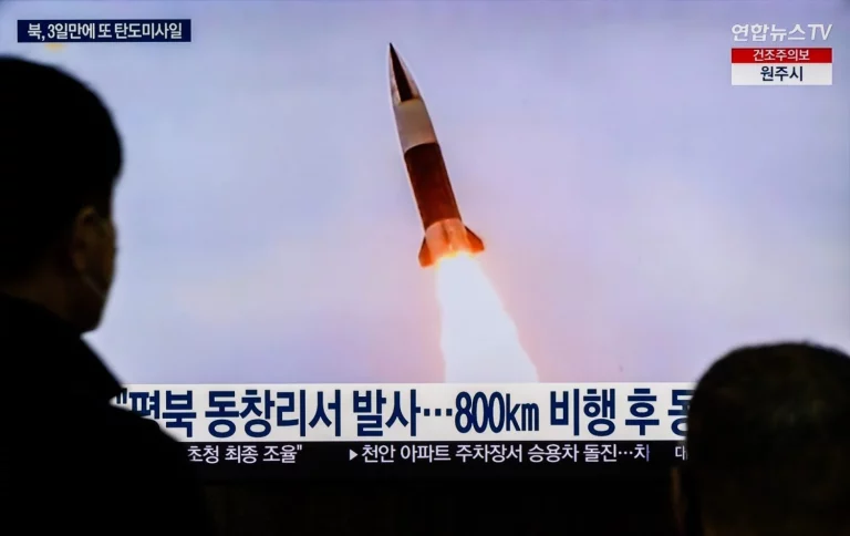 Corea del Norte exhibe un misil capaz de alcanzar EEUU: el pulso con Trump y la alerta en Seúl