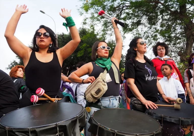 Perú: se desatan protestas por decreto que cataloga a transexuales como «enfermos mentales»