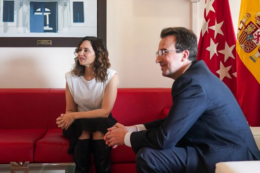 El pacto secreto entre PP y Vox en el Ayuntamiento de Leganés 2 Moncloa EuropaPress 5823248 alcalde leganes miguel angel recuenco presidenta regional isabel diaz ayuso Moncloa