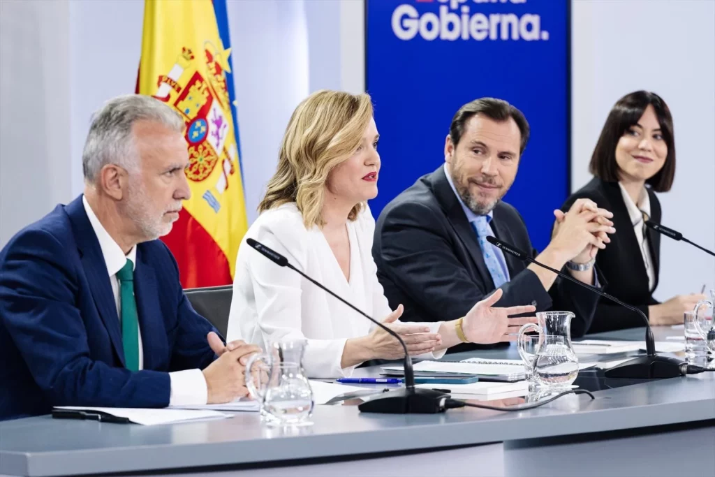 Lobato pide el cese de José Manuel Zafra por un error del corrector