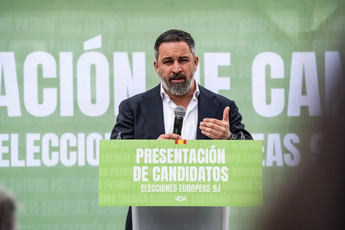EuropaPress_5966033_lider_vox_santiago_abascal_interviene_presentacion_diez_primeros_candidatos Santiago Abascal, líder de Vox, rompe con el PP