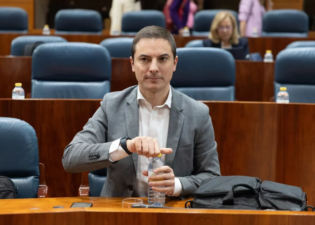 Juan Lobato se enteró por los medios del mail del abogado de Ayuso a la Fiscalía