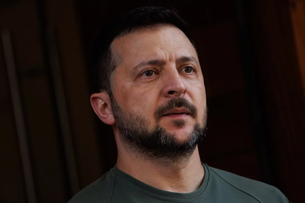 EuropaPress 5991127 presidente ucrania volodimir zelenski llegada congreso diputados 27 mayo Moncloa