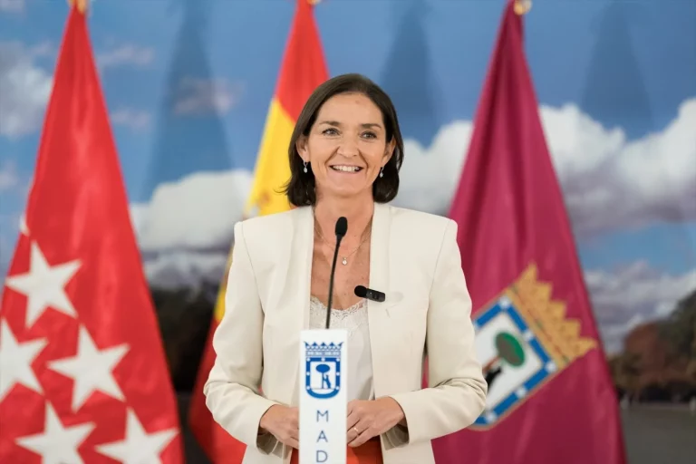 Reyes Maroto y el colmo de la vagancia: un mes sin actualizar la web del PSOE