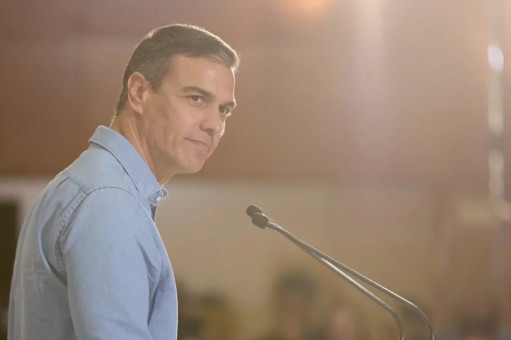 EuropaPress 5997698 presidente gobierno pedro sanchez participa acto politico centro civico Moncloa