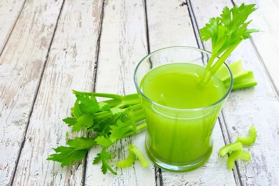 La forma correcta de tomar jugo de apio para perder peso en poco tiempo 1 Moncloa Así debes tomar el jugo de apio para adelgazar