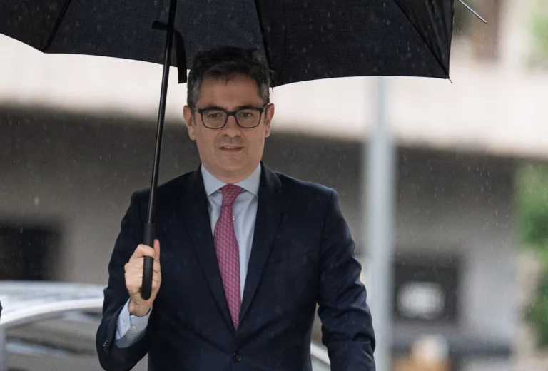 El juez interroga a Bolaños sobre la asesora de Begoña Gómez