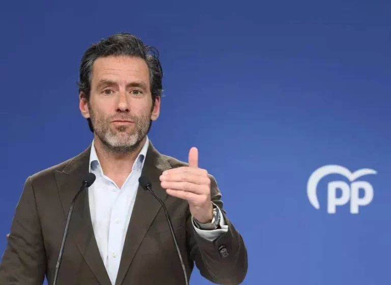 El portavoz del PP, Borja Sémper, anuncia que padece cáncer