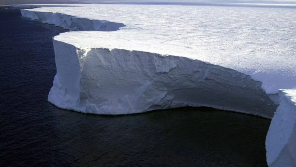 La ciudad escondida detrás de la barrera de hielo de Ross que oculta misterios sobrenaturales 1 Moncloa Ciudad misteriosa y más enigmas de la barrera de Ross