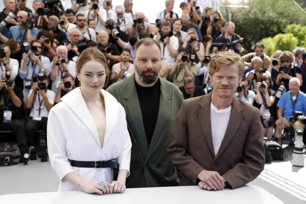 La respuesta de Emma Stone a una polémica pregunta sobre feminismo 1 Moncloa ¿De qué va Kinds of Kindness, la próxima película de Emma Stone?