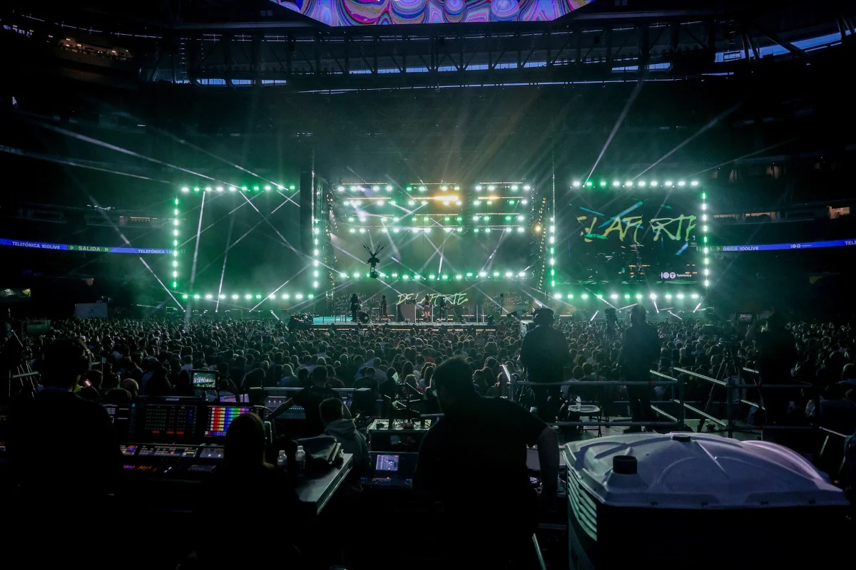 grupo_delaporte_actua_concierto_telefonica_100_live_estadio_santiago Los vecinos del Bernabéu se quejan del ruido que generan los conciertos en el estadio.