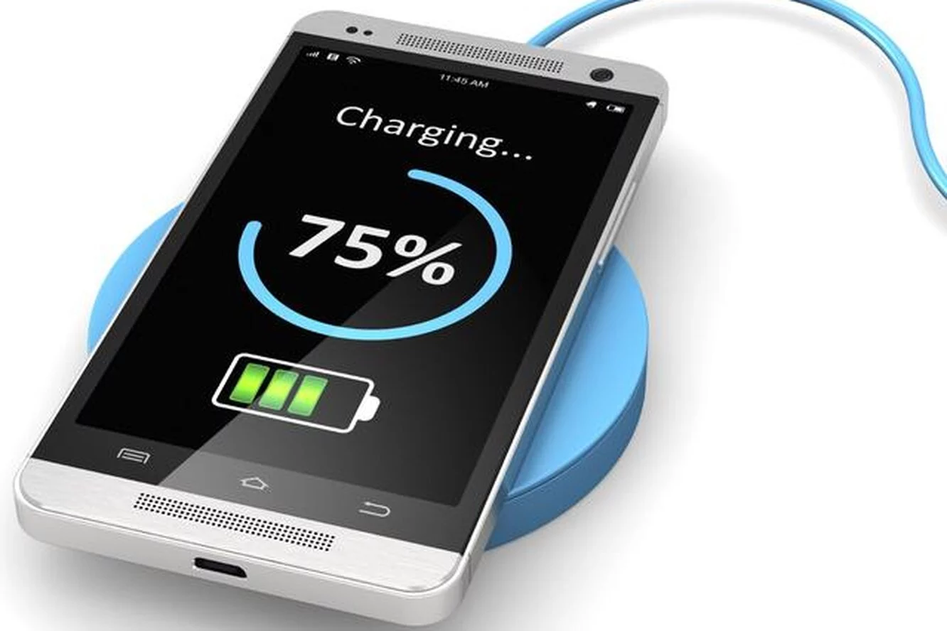 Por qué cargar el móvil cerca mientras duermes podría poner tu vida en riesgo 4 Moncloa RECOMENDACIONES PARA UNA CARGA SEGURA