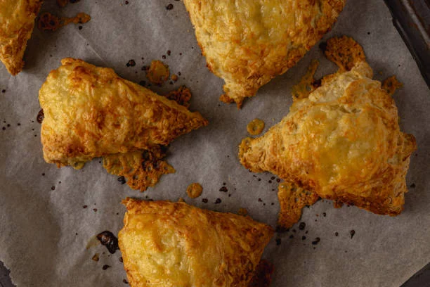 Cómo hacer unos scones de queso que harán las delicias de todos 2 Moncloa Cocción de 15 a 20 minutos