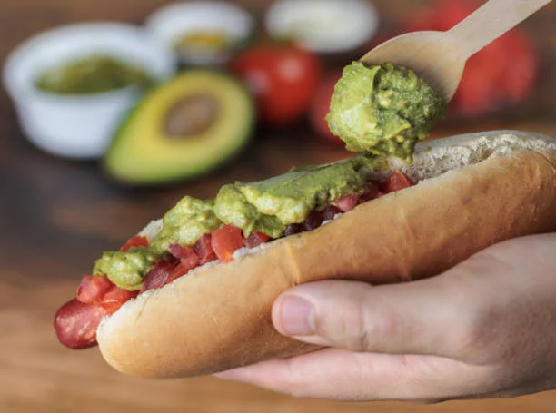 Prepara una mayonesa de aguacate casera para hacer en pocos minutos 1 Moncloa Preparación sencilla de la mayonesa de aguacate