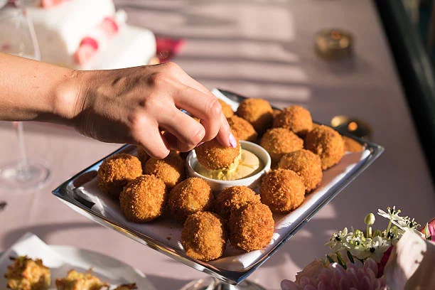 El ingrediente secreto para unas croquetas de arroz y espinacas rellenas 2 Moncloa Perfectas para disfrutar como aperitivo