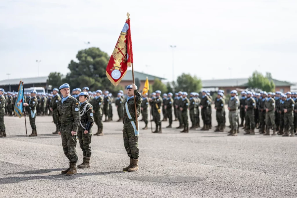 La uniformidad en las Fuerzas Armadas constituye uno de los elementos que mejor reflejan el carácter institucional de estas.