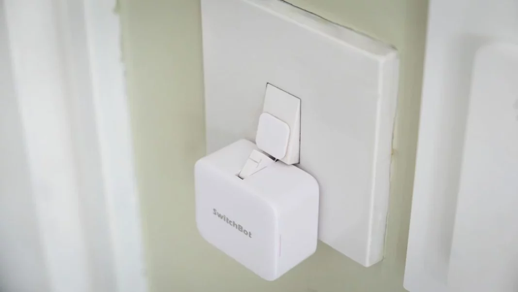 SwitchBot Bot
