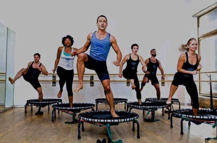 2 ejercicios para acelerar el metabolismo y perder peso en poco tiempo 1 Moncloa Además de los ejercicios, estos son otros tips para perder peso