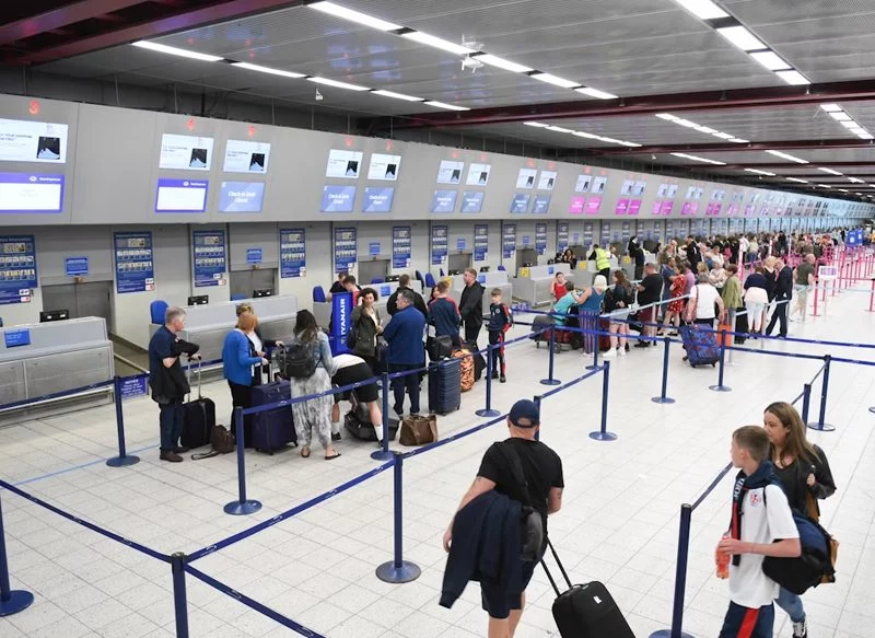 VENTA DE BILLETES DE AVIÓN FALSOS