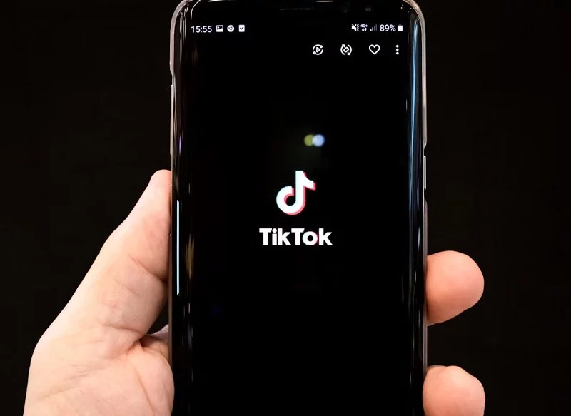 ACCESO A LA CUENTA DE TIKTOK DE LA CNN