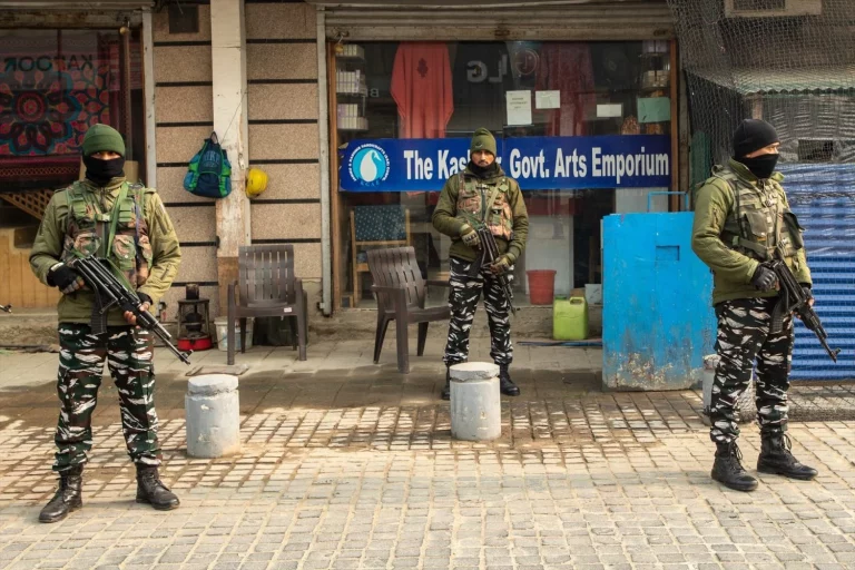 Así son los fusiles con los que India está sorprendiendo al mundo