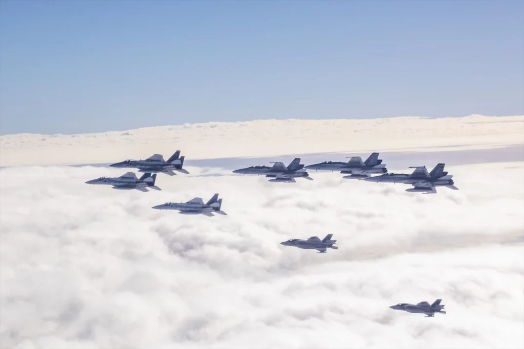 España no descarta este crucial movimiento que cambiaría su poderío aéreo 1 Moncloa EuropaPress 5721322 december 11 2023 shintomi miyazaki japan us marine corps f a 18 hornet Moncloa