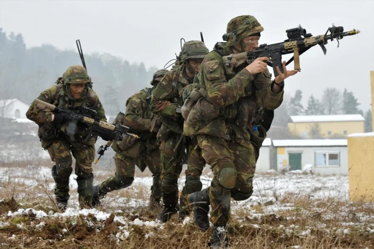 Alemania quiere ser el ejército más fuerte de Europa y se ha puesto manos a la obra  Alemania quiere ser el ejército más fuerte de Europa y se ha puesto manos a la obra