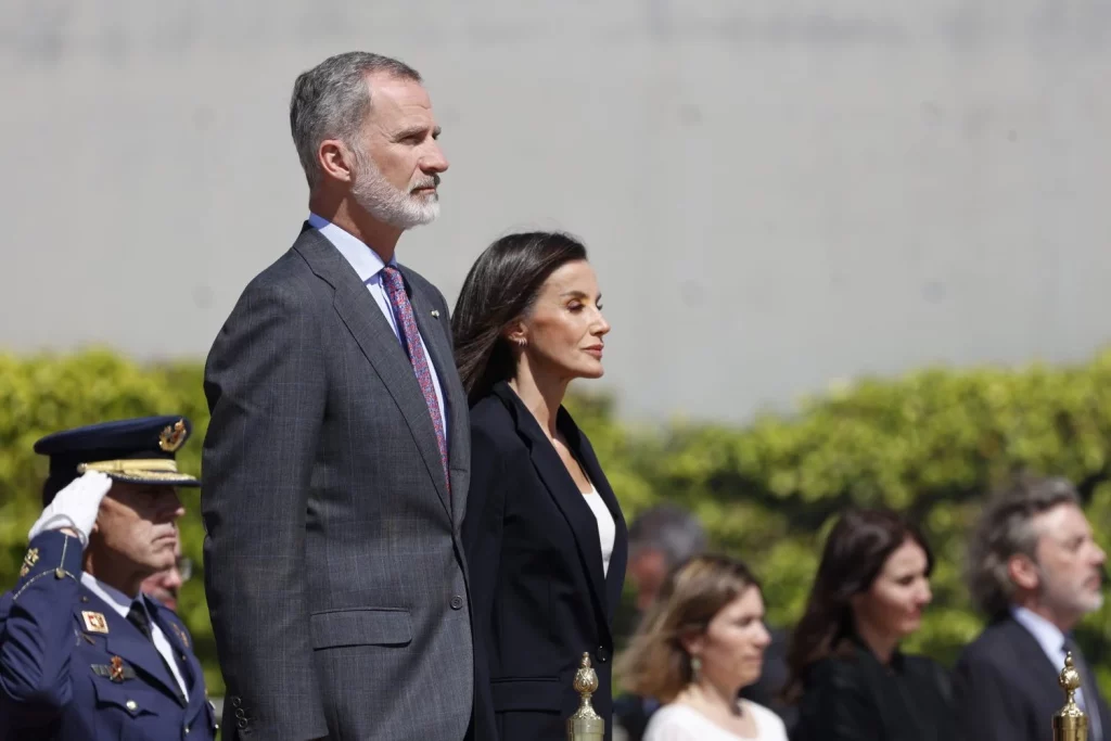 Impactantes declaraciones de Jim Russo sobre la reina Letizia: lo habría utilizado solo para favores 1 Moncloa EuropaPress 5892775 rey felipe reina letizia pabellon estado aeropuerto viaje paises bajos 16 Moncloa