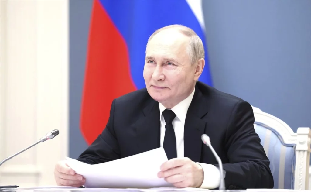 EuropaPress 5998307 30 may 2024 russia moscow russian president vladimir putin listens during Moncloa