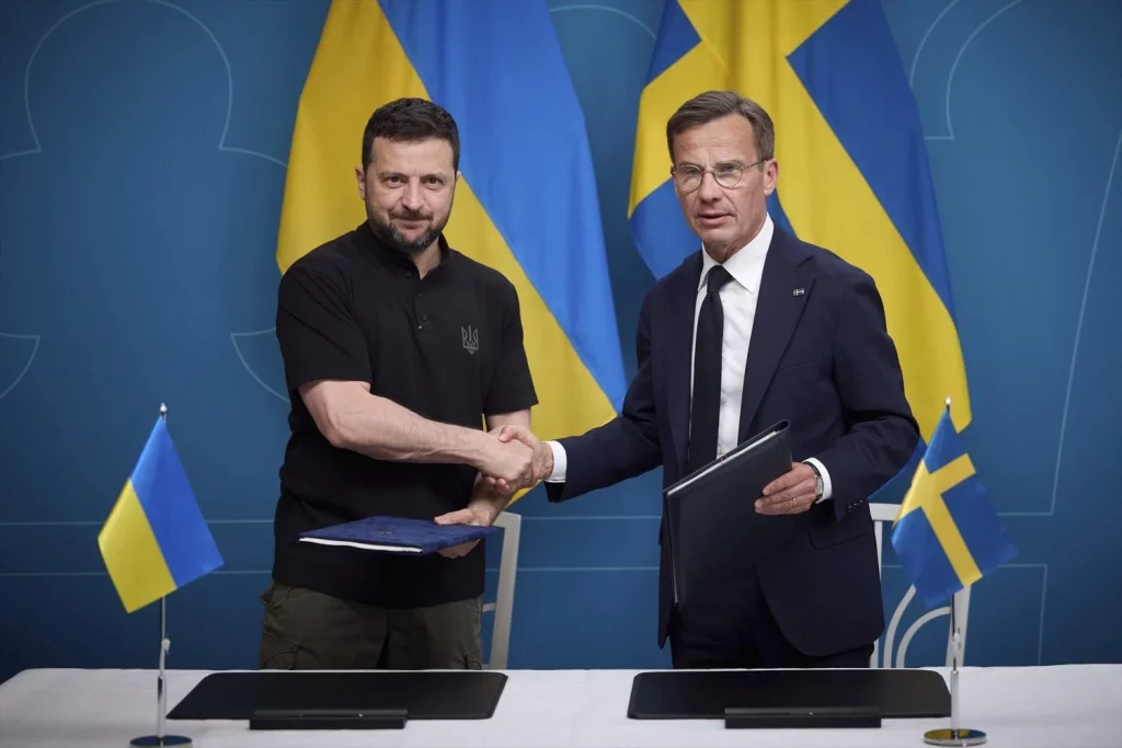 Ucrania busca defenderse de Rusia