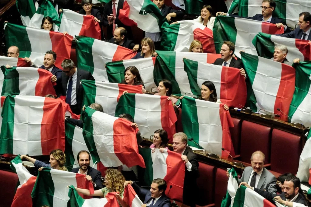 Pelea multitudinaria, a puñetazo limpio, entre diputados en el Parlamento italiano 1 Moncloa EuropaPress 6028869 12 june 2024 italy rome members of the opposition protest during Moncloa