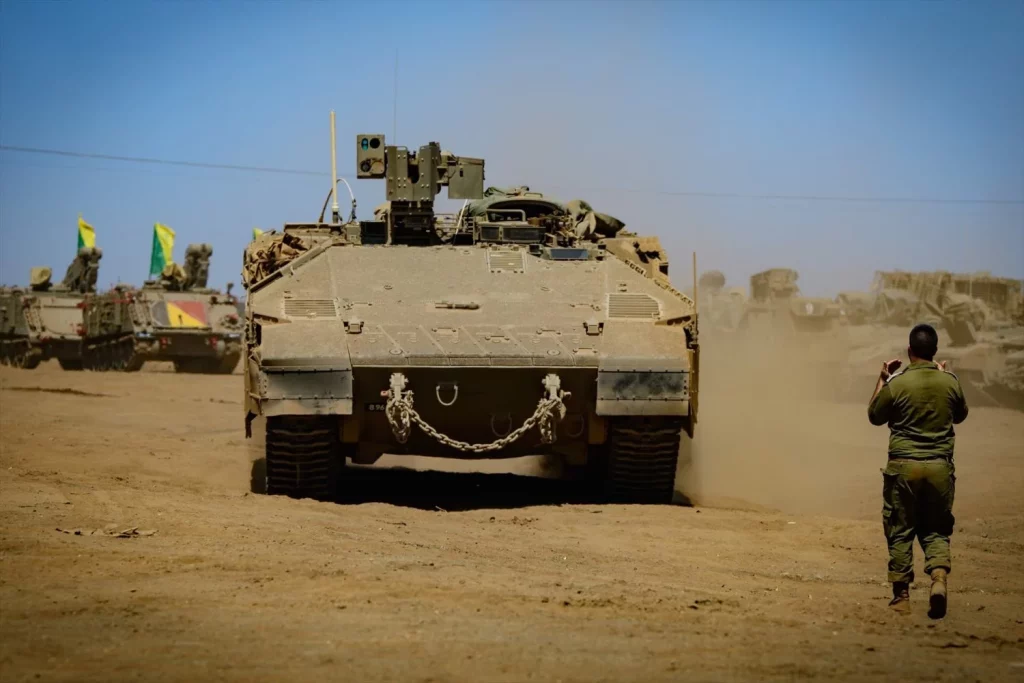 EuropaPress 6034211 israeli soldiers maneuvered merkava tanks and namer armored personnel Moncloa