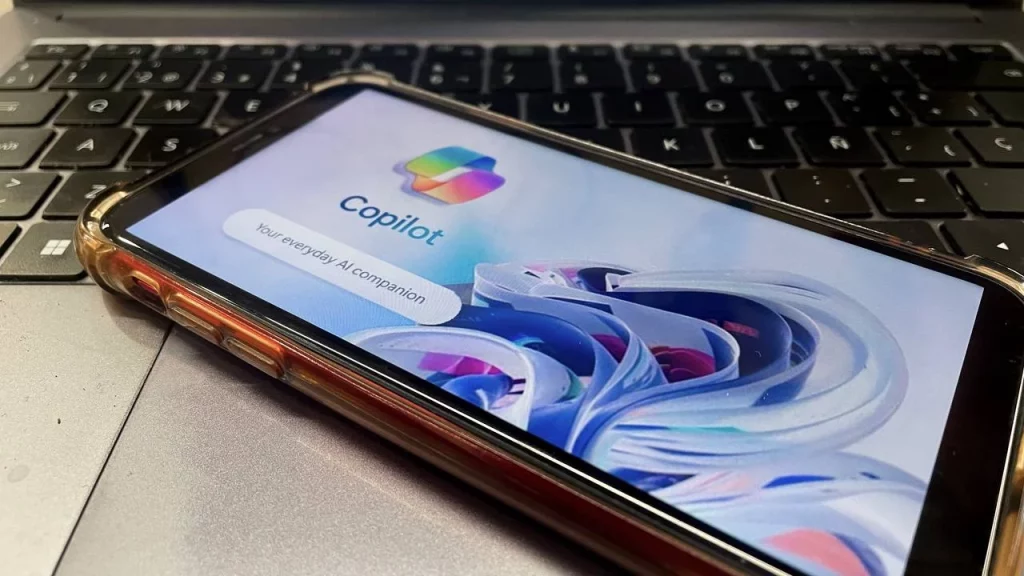 Microsoft innova en teclados con IA: introducen una nueva tecla revolucionaria 2 Moncloa Copilot+, una versión mejorada del asistente con IA de Microsoft