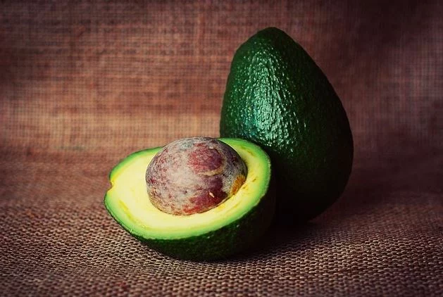5 razones para incluir el aguacate en tu alimentación para perder peso en pocos días 1 Moncloa El aguacate puede mejorar tu salud digestiva