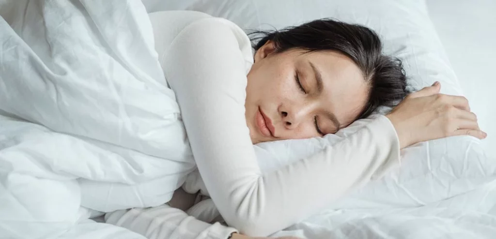 Qué pasa si comes un plátano después de la cena: esto es lo que dice la ciencia 8 Moncloa LA RELACIÓN ENTRE LA DIETA Y EL SUEÑO