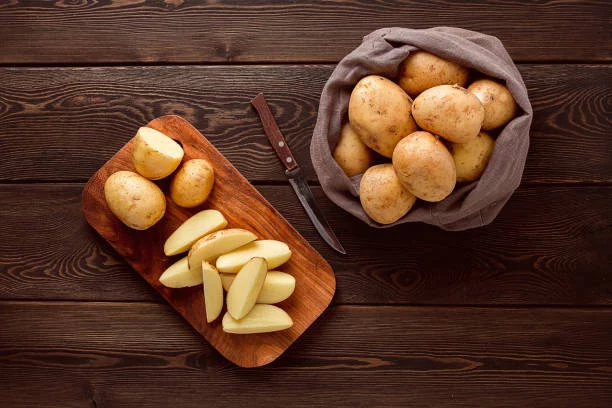 Patatas gajo como las de la abuela, pero con un toque gourmet que te volará la cabeza 1 Moncloa El secreto gourmet de las patatas gajo
