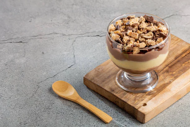 Desayunos energéticos con avena: 5 recetas saludables 3 Moncloa Snickers Bowl