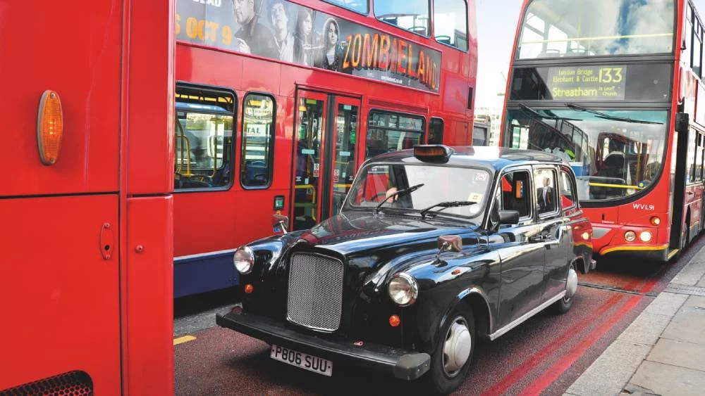 Esta es la profesión más antigua del mundo que requiere examen para ejercerla: No es para cualquiera 1 Moncloa Más detalles de la prueba para llegar a esta profesión