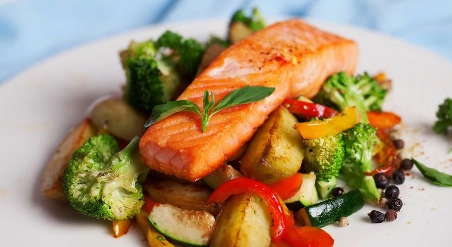 El plato de pescado de Mercadona que está arrasando: económico y lleno de proteínas y omega-3 1 Moncloa Este plato de pescado es delicioso y nutrientes