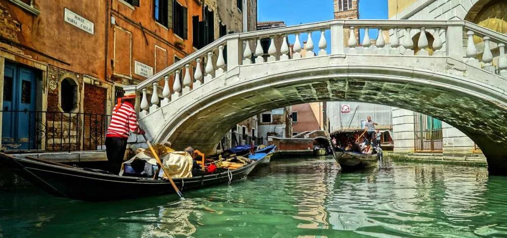 Así es la isla donde sólo se conducen carritos de golf 1 Moncloa Una isla y varias ciudades: los lugares donde no existen los coches