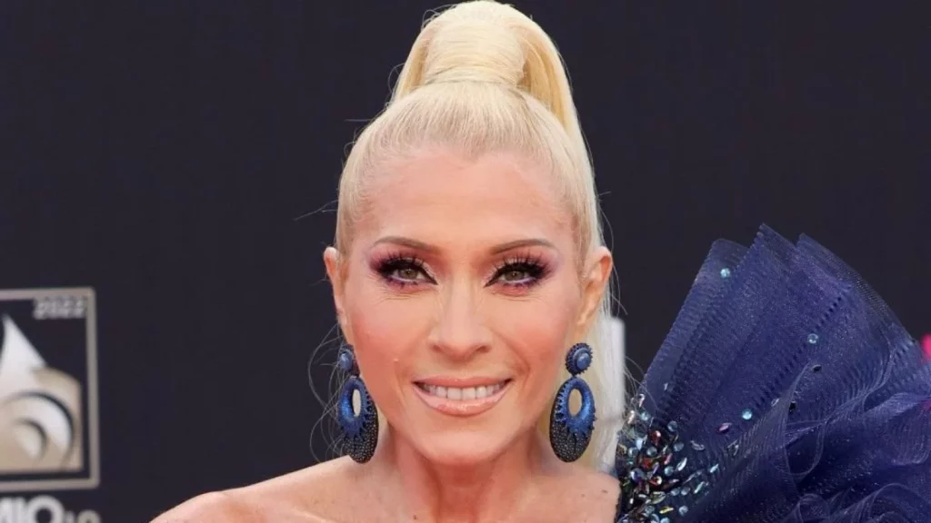 Yuri 'El Apagón': La oscura verdad tras la célebre canción 2 Moncloa La polémica letra de la canción de Yuri, 'El apagón'