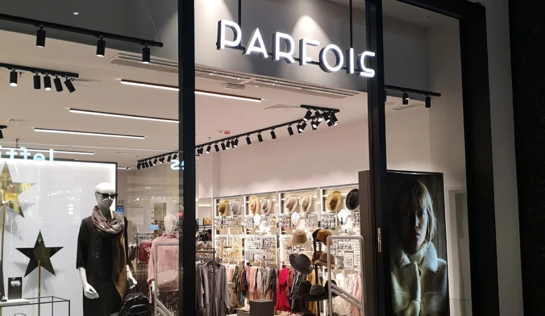 ¡Verano perfecto con Parfois! outfit completo de punto y lino para tus vacaciones