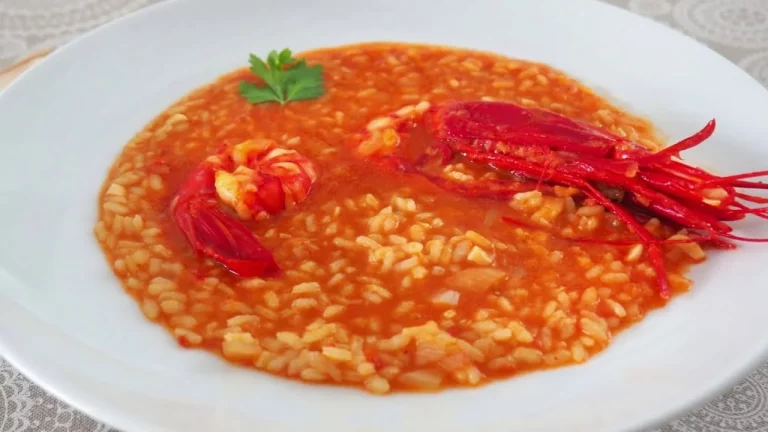 Disfruta de este arroz con carabineros como si estuvieses en el mejor chiringuito de playa