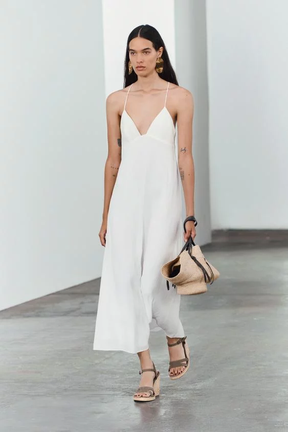 08125320251 a5 Moncloa