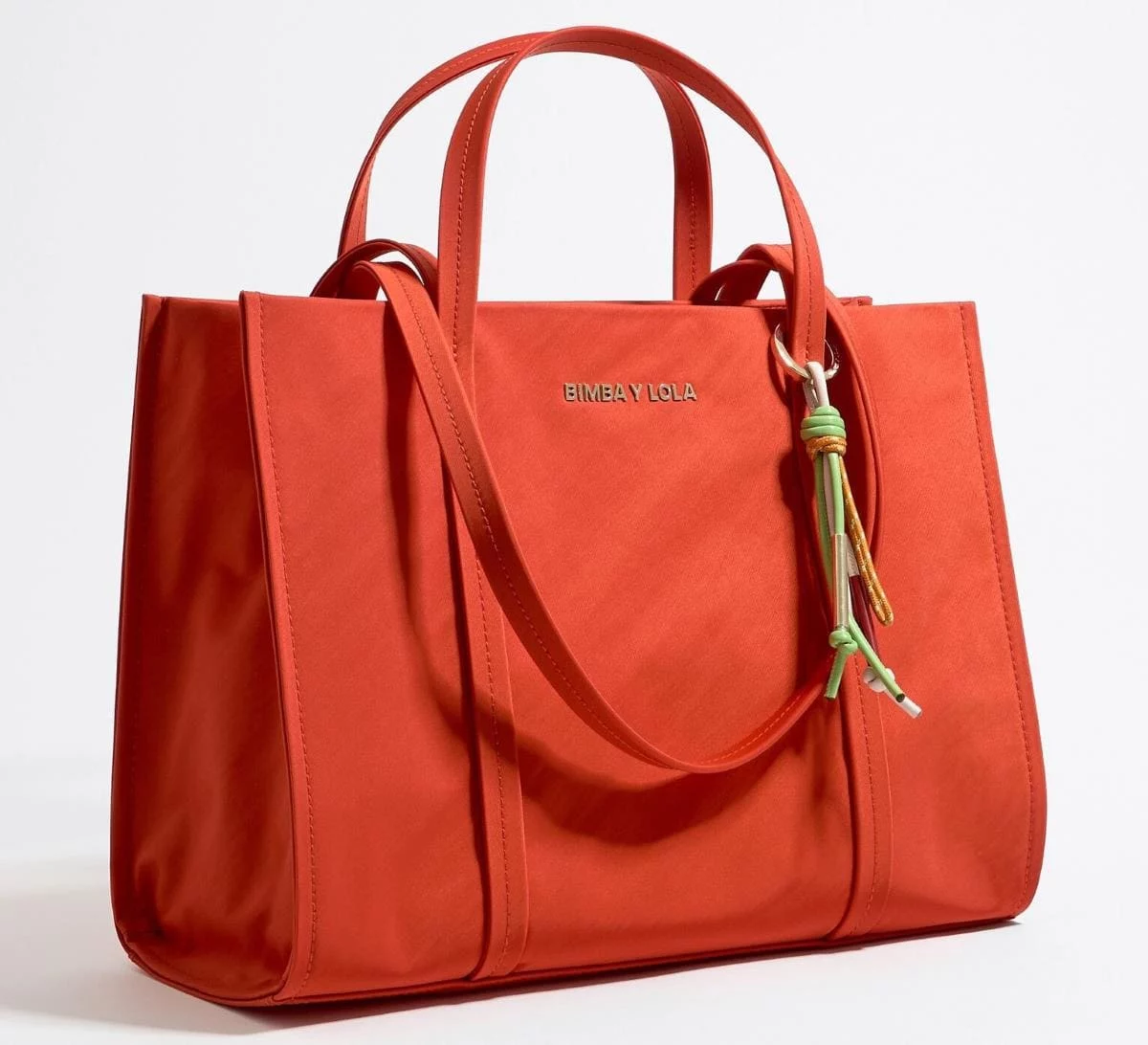 Bimba y Lola rebaja estos bolsos de verano de todos los tamaños y estilos