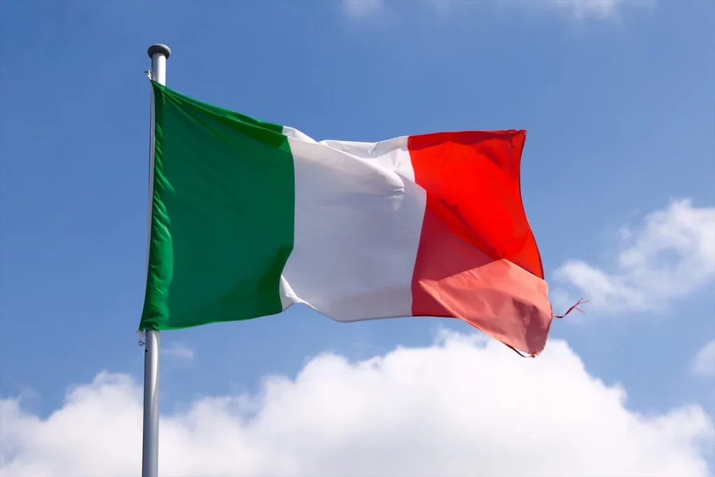 EuropaPress 5698867 september 2023 monza italia italian flag is ahead of the f1 grand prix of 2 Moncloa