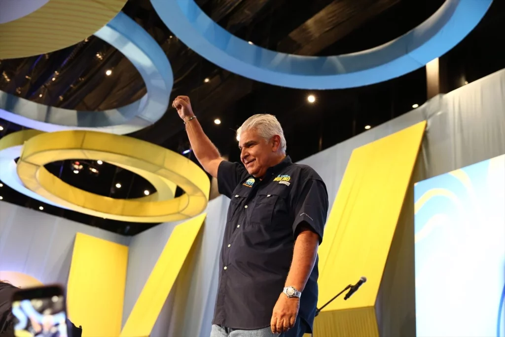 Mulino jura el cargo de presidente de Panamá en presencia de Felipe VI 3 Moncloa EuropaPress 5943094 presidente electo panama jose raul mulino Moncloa